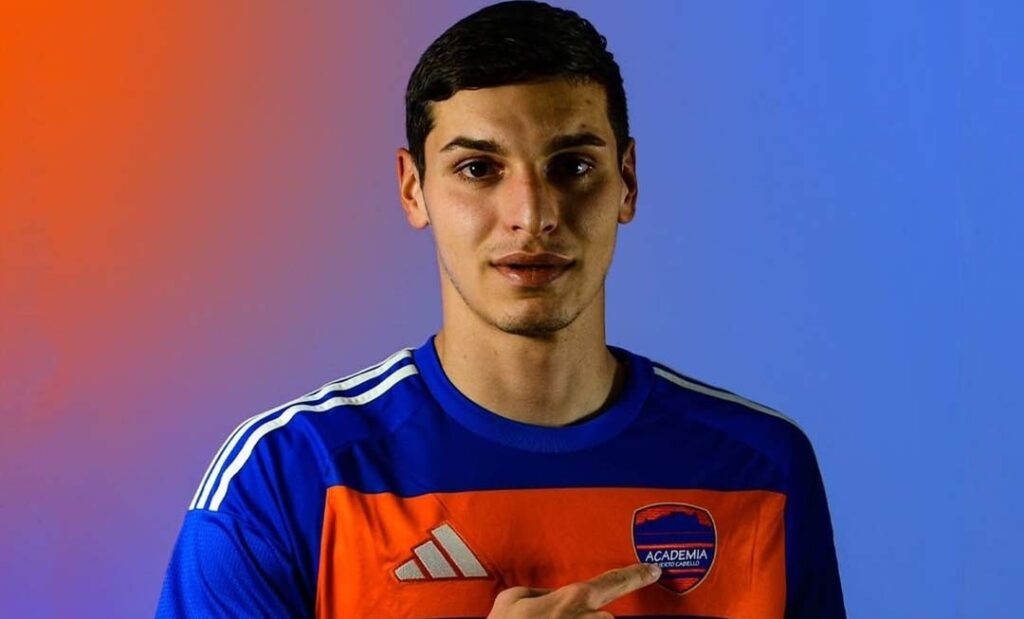 Stefan Obradović: El "muro" serbio llega a la Bombonerita para reforzar a la Academia