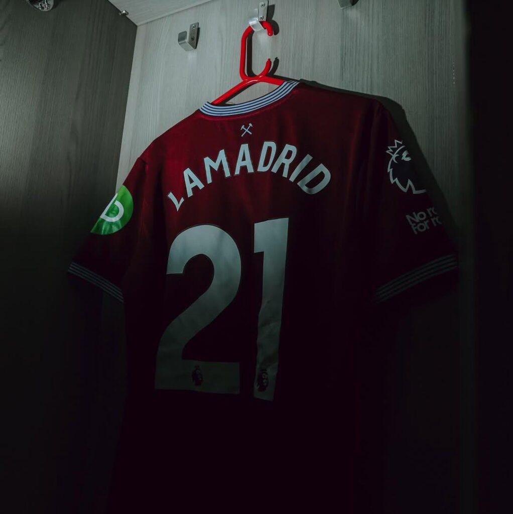 El misterio de Keiber Lamadrid (West Ham): De la camiseta oficial a quedar fuera ante el Manchester United