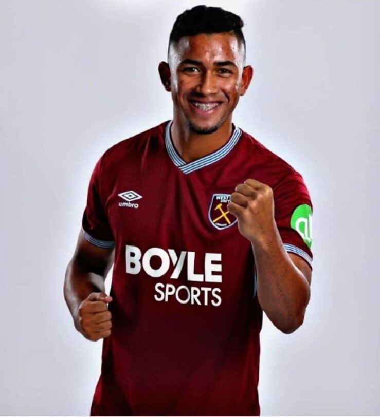 FOTOS |Keiber Lamadrid: Luces, cámara y aroma a debut. West Ham derrota 2 a 0 al Burnley en Premier