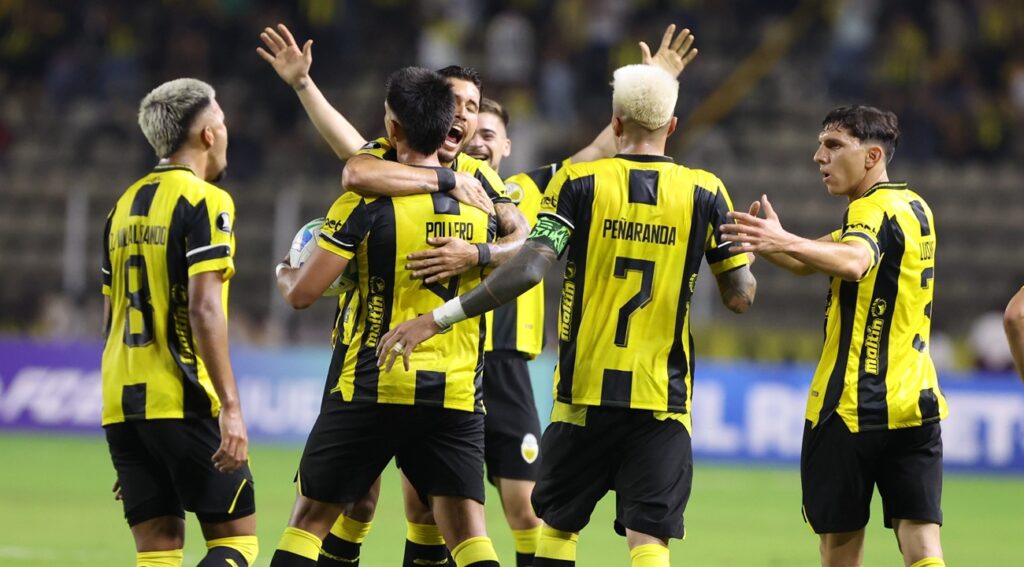 Jesús Camargo se viste de héroe: Deportivo Táchira tumba al "Tigre" y avanza en la Libertadores
