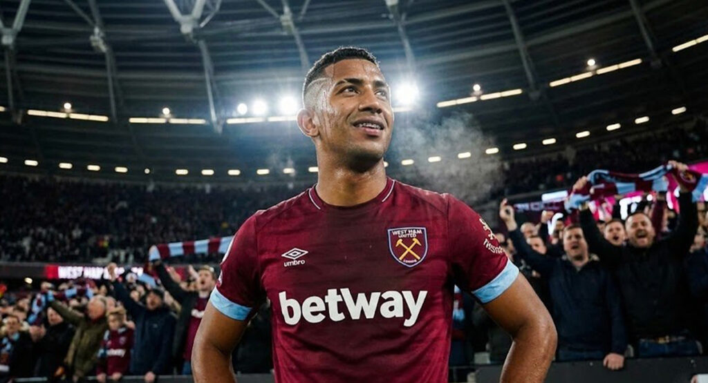 FOTOS |Keiber Lamadrid: Luces, cámara y aroma a debut. West Ham derrota 2 a 0 al Burnley en Premier