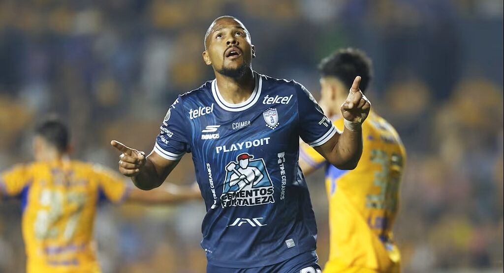 Salomón Rondón Pachuca gol de cabeza ante Tigres